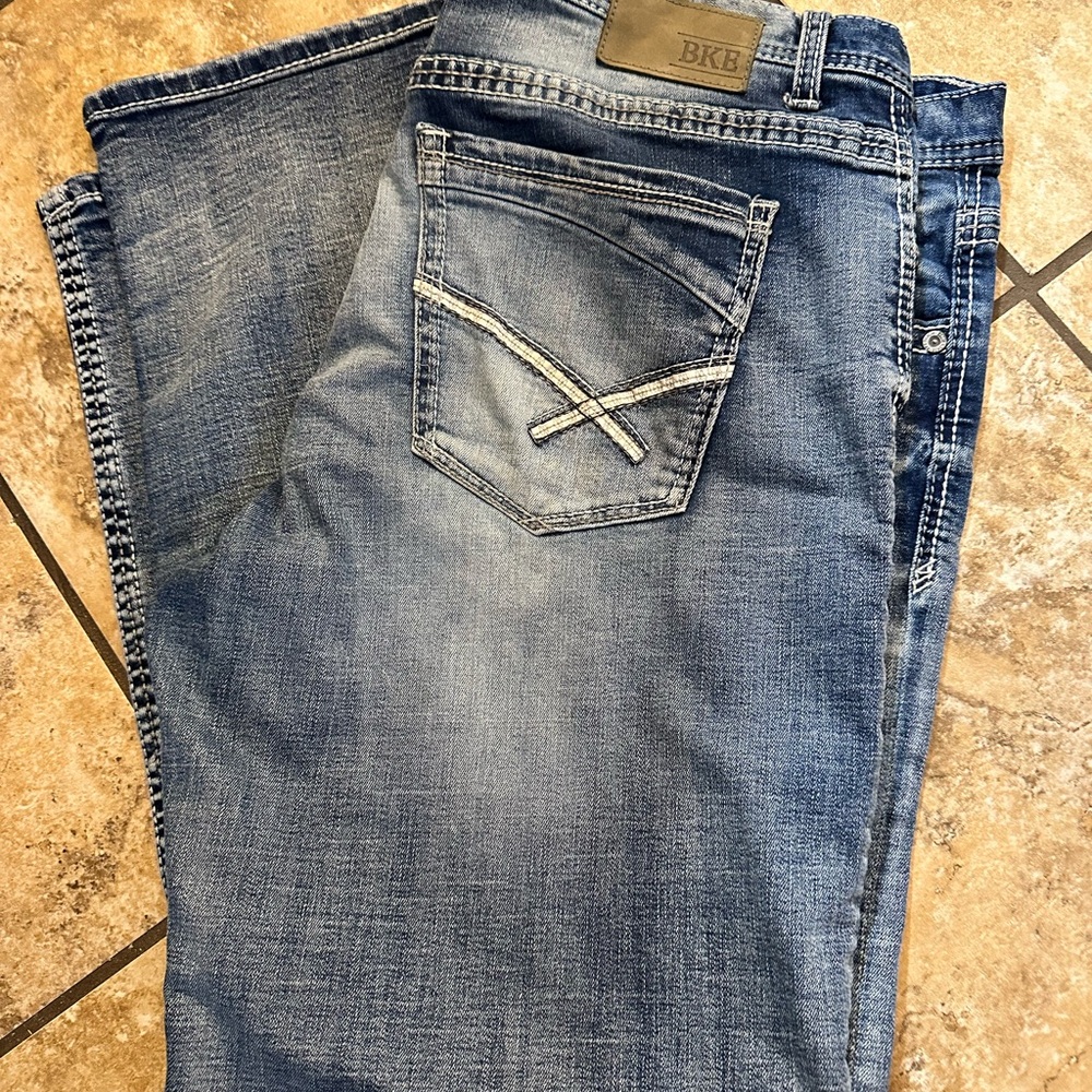 Men's Buckle Tyler Bootleg Blue Jeans Sz 40R